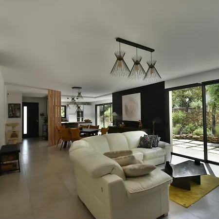 招待所 Havre De Paix Et Luxe En Drome Provencale 4*